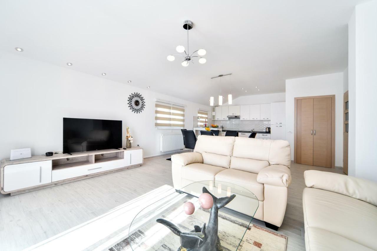Apartman Novokmet-crno Pensjonat