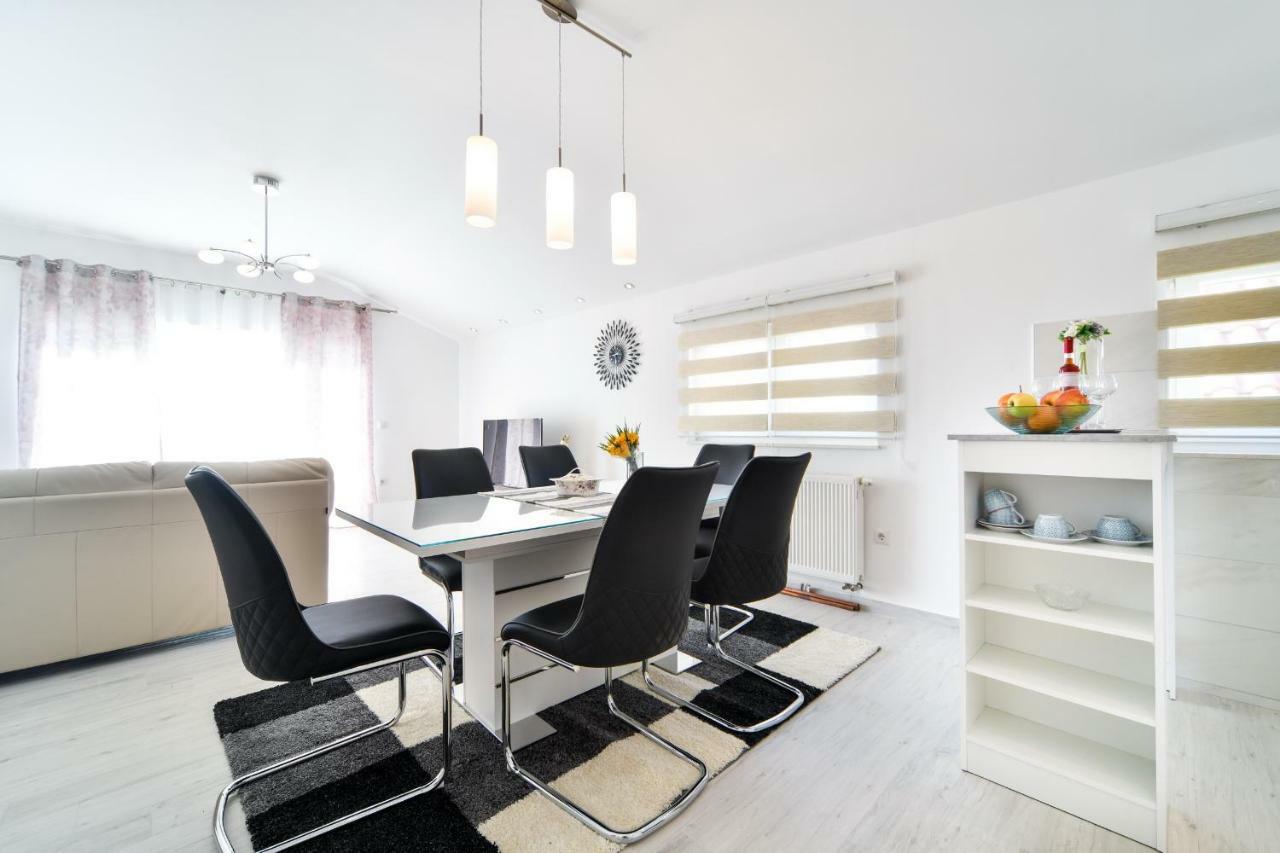 Apartman Novokmet-crno Pensjonat Zadar