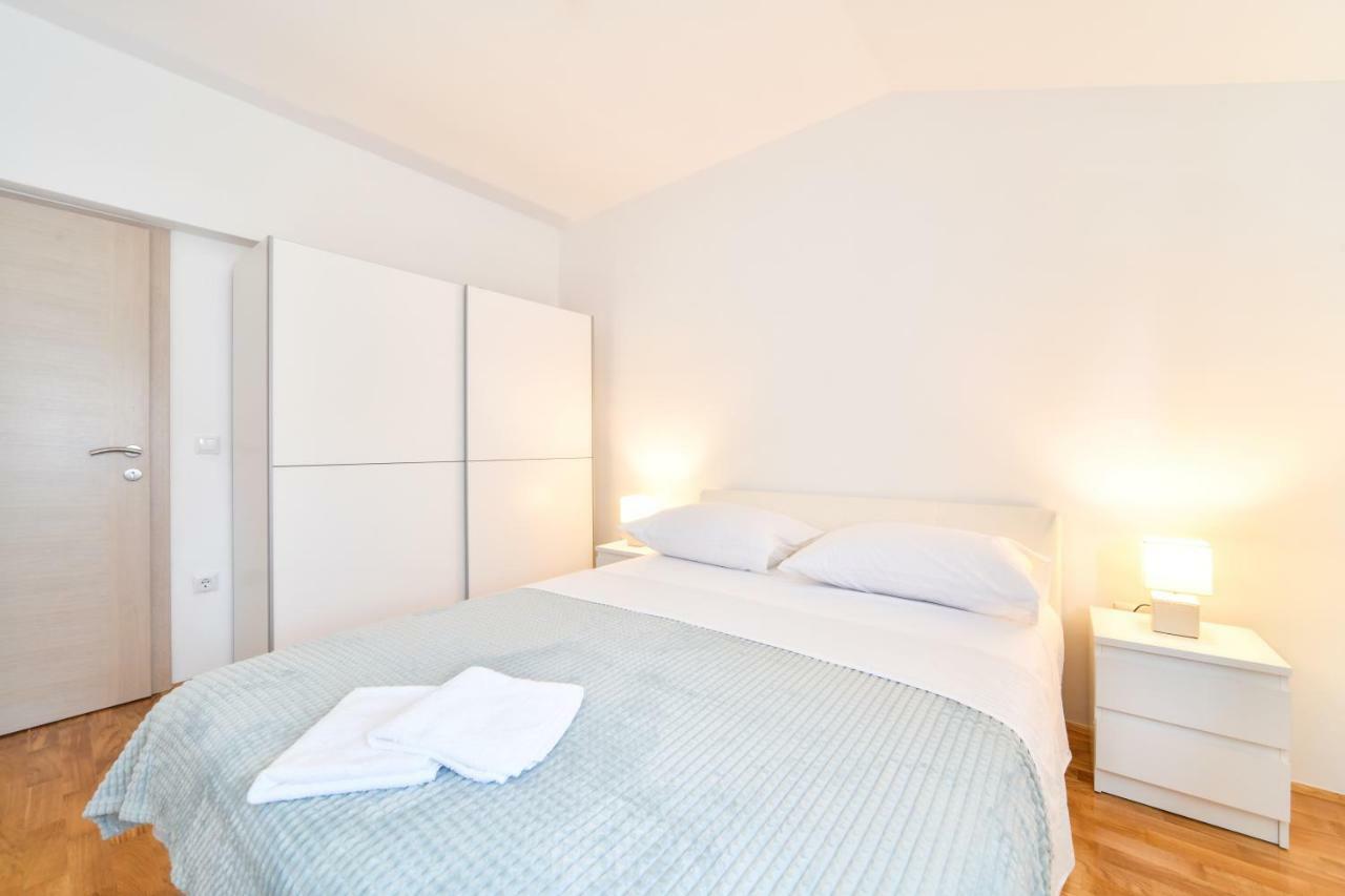 Apartman Novokmet-crno * Zadar