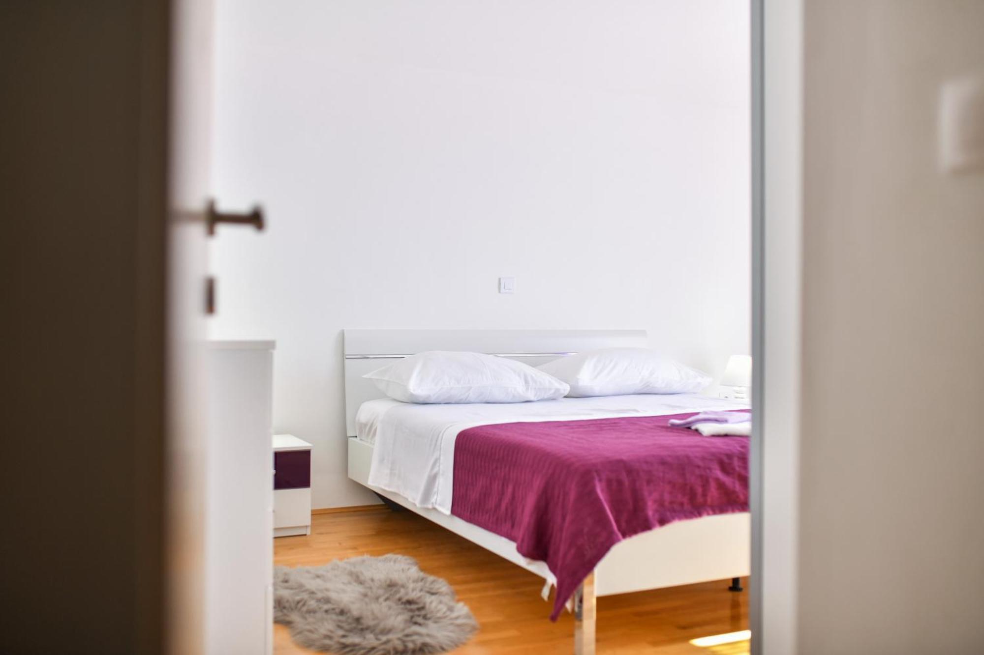 Apartman Novokmet-crno Zadar
