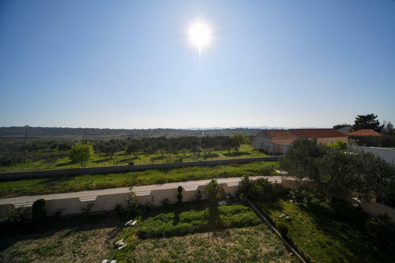 Apartman Novokmet-crno
